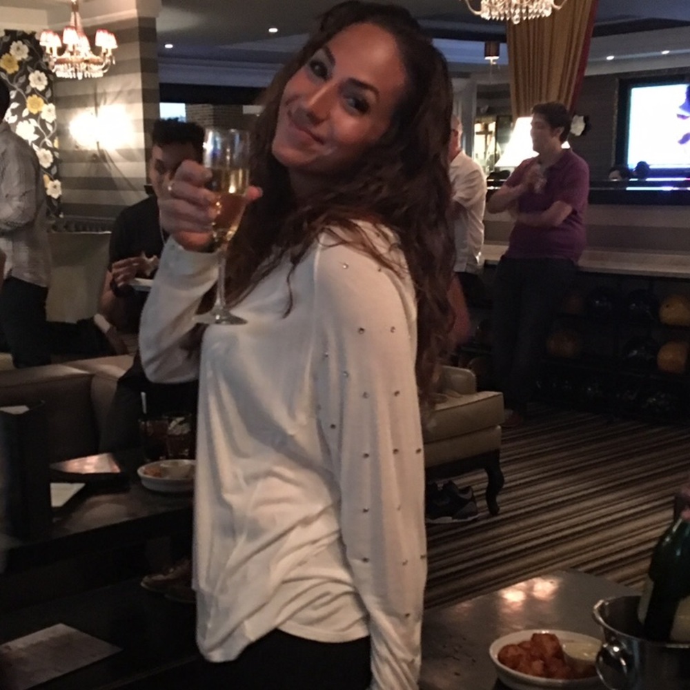 Meet your Posh Ambassador , Danielle
